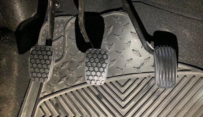 2022 Tata Tiago XZ PLUS CNG, CNG, Manual, 82,951 km, Pedals