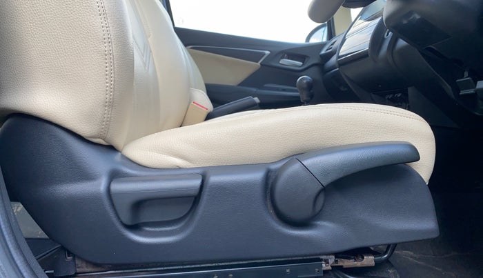 2020 Honda Jazz 1.2L I-VTEC VX, Petrol, Manual, 13,298 km, Driver Side Adjustment Panel