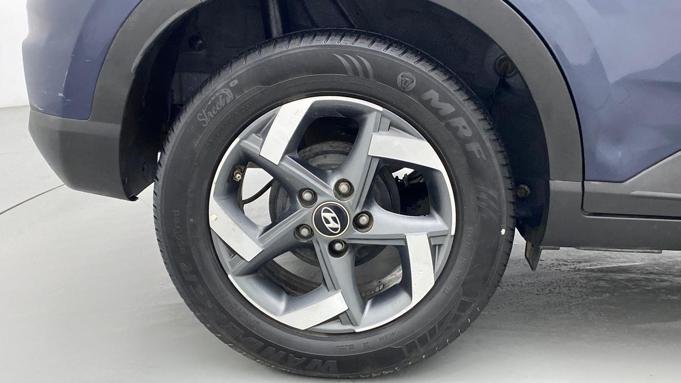 2020 Hyundai VENUE SX (O) 1.5 CRDI, Diesel, Manual, 53,131 km, Right Rear Wheel