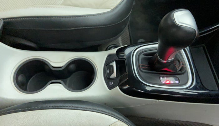 2018 Jeep Compass LIMITED O 1.4 AT, Petrol, Automatic, 25,954 km, Gear Lever