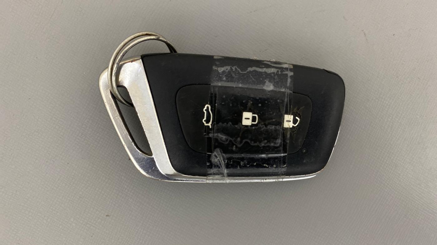 2020 MG HECTOR SHARP 2.0 DIESEL, Diesel, Manual, 1,27,421 km, Key Close Up