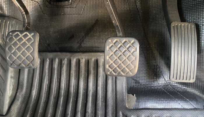 2020 MG HECTOR SHARP 2.0 DIESEL, Diesel, Manual, 1,27,421 km, Pedals