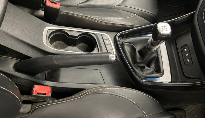 2020 MG HECTOR SHARP 2.0 DIESEL, Diesel, Manual, 1,27,421 km, Gear Lever