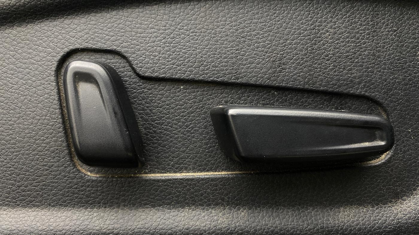 2019 KIA SELTOS GTX PLUS 1.4 PETROL, Petrol, Manual, 85,132 km, Driver Side Adjustment Panel