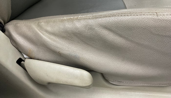 2015 Maruti Celerio VXI d, Petrol, Manual, 24,063 km, Driver Side Adjustment Panel