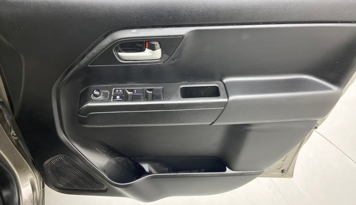2020 Maruti New Wagon-R VXI 1.0, Petrol, Manual, 12,475 km, Driver Side Door Panels Control