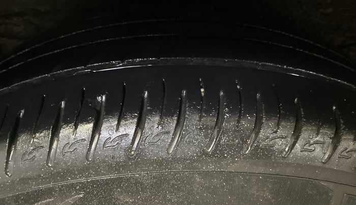 2020 KIA SONET HTK PLUS 1.0 DCT, Petrol, Automatic, 52,242 km, Right Rear Tyre Tread