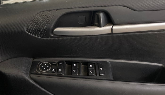 2020 KIA SONET HTK PLUS 1.0 DCT, Petrol, Automatic, 52,242 km, Driver Side Door Panels Control