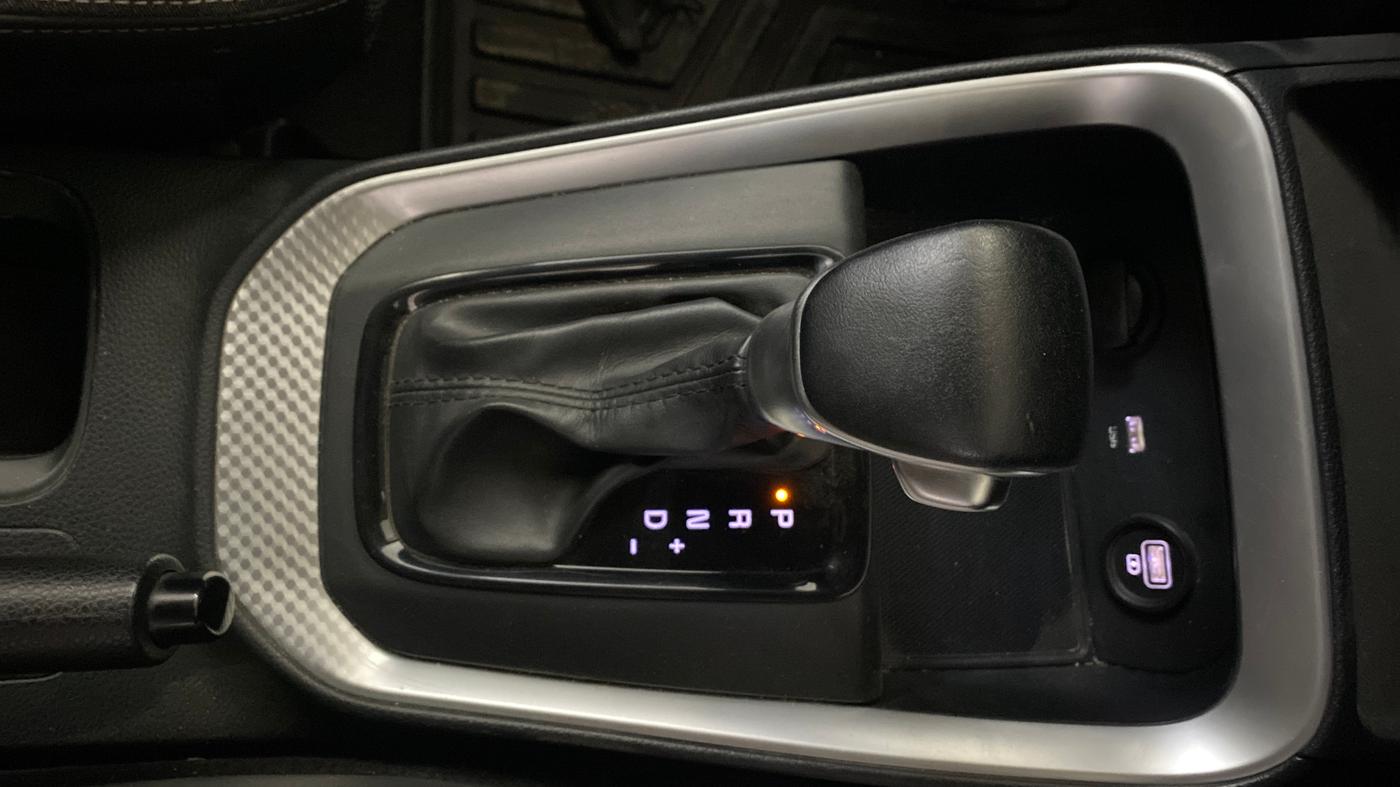 2020 KIA SONET HTK PLUS 1.0 DCT, Petrol, Automatic, 52,242 km, Gear Lever