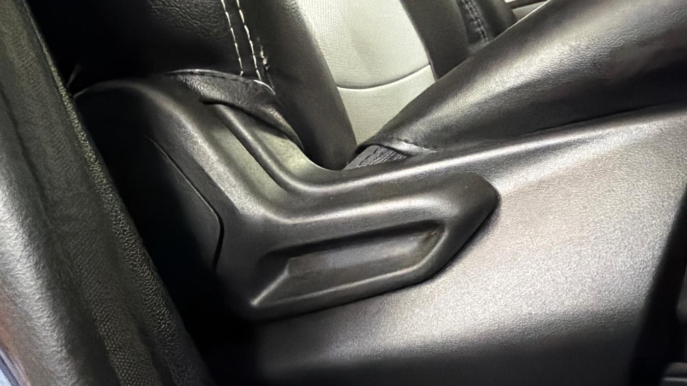 2022 Tata TIGOR XZ PLUS CNG, CNG, Manual, 86,596 km, Driver Side Adjustment Panel
