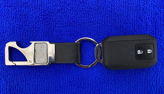 2020 Toyota Glanza G MT PETROL, Petrol, Manual, 11,076 km, Key Close Up