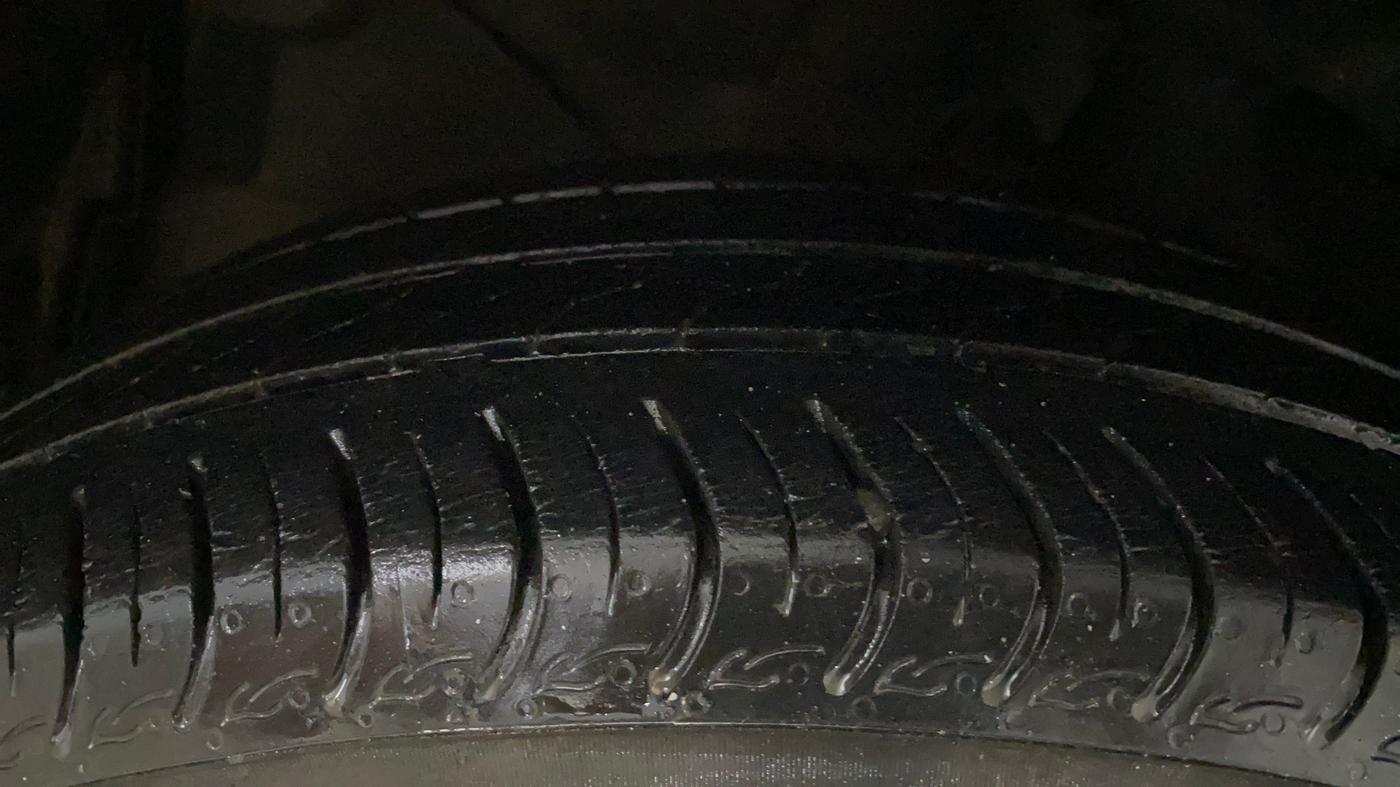 2018 Honda Amaze 1.2L I-VTEC VX, Petrol, Manual, 40,211 km, Left Front Tyre Tread