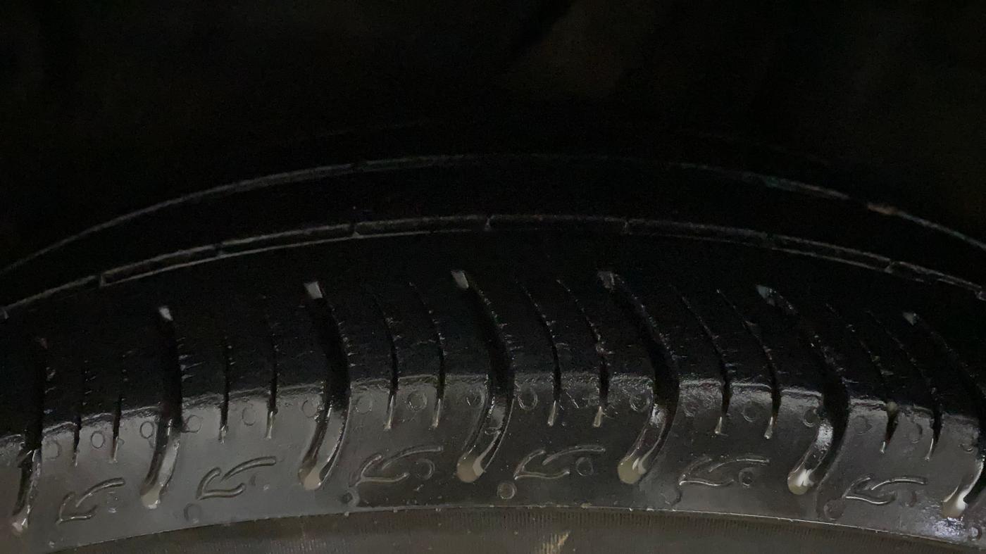 2018 Honda Amaze 1.2L I-VTEC VX, Petrol, Manual, 40,211 km, Left Rear Tyre Tread