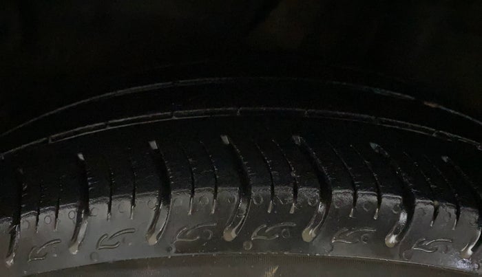 2018 Honda Amaze 1.2L I-VTEC VX, Petrol, Manual, 40,211 km, Left Rear Tyre Tread