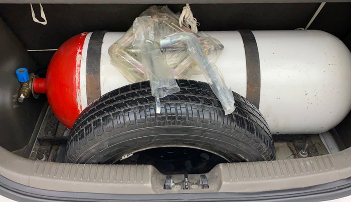 2016 Hyundai i10 SPORTZ 1.1, CNG, Manual, 68,904 km, Spare Tyre