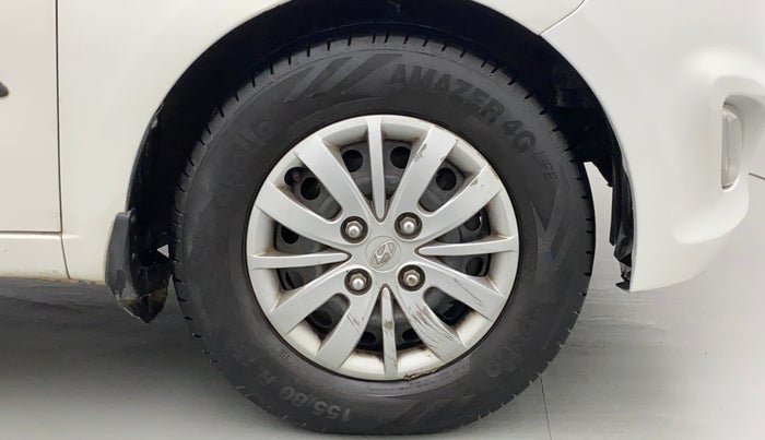 2016 Hyundai i10 SPORTZ 1.1, CNG, Manual, 68,904 km, Right Front Wheel
