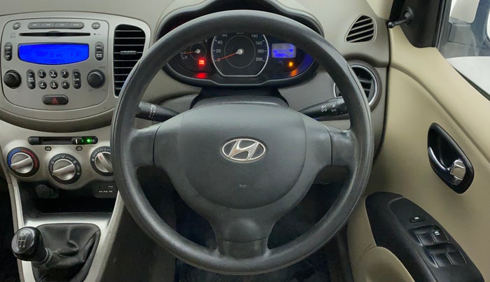 2016 Hyundai i10 SPORTZ 1.1, CNG, Manual, 68,904 km, Steering Wheel Close Up