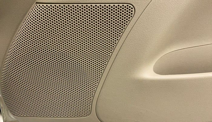 2016 Hyundai i10 SPORTZ 1.1, CNG, Manual, 68,904 km, Speaker