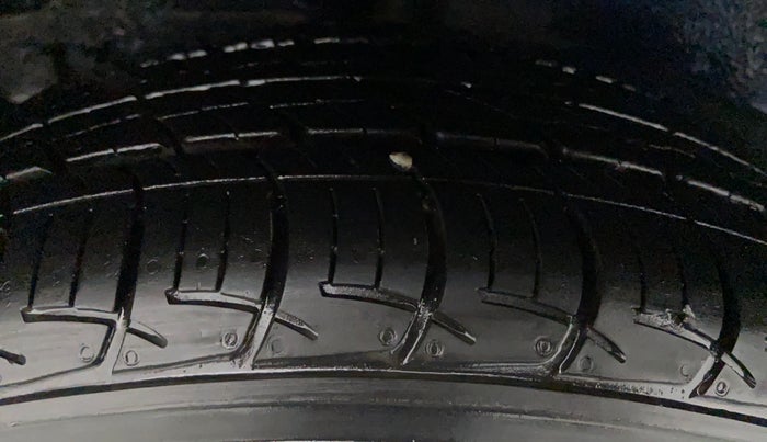 2014 Tata Zest XT RT, Petrol, Manual, 73,417 km, Right Front Tyre Tread