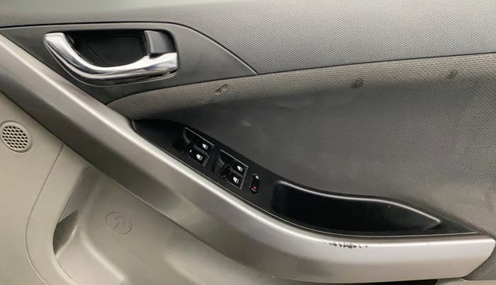 2018 Tata NEXON XZ PLUS DIESEL, Diesel, Manual, 1,12,949 km, Driver Side Door Panels Control