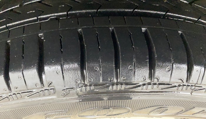 2016 Hyundai Grand i10 ASTA 1.2 KAPPA VTVT, Petrol, Manual, 75,766 km, Left Front Tyre Tread