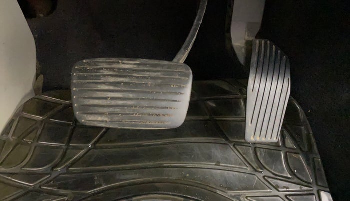 2017 Jeep Compass LIMITED (O) 1.4 PETROL AT, Petrol, Automatic, 95,707 km, Pedals