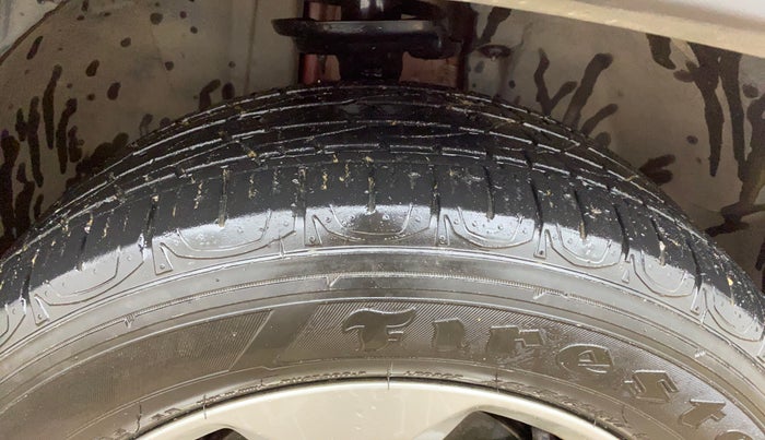 2017 Jeep Compass LIMITED (O) 1.4 PETROL AT, Petrol, Automatic, 95,707 km, Right Front Tyre Tread