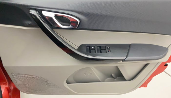 2019 Tata Tiago XZ PLUS PETROL, Petrol, Manual, 22,406 km, Driver Side Door Panels Control