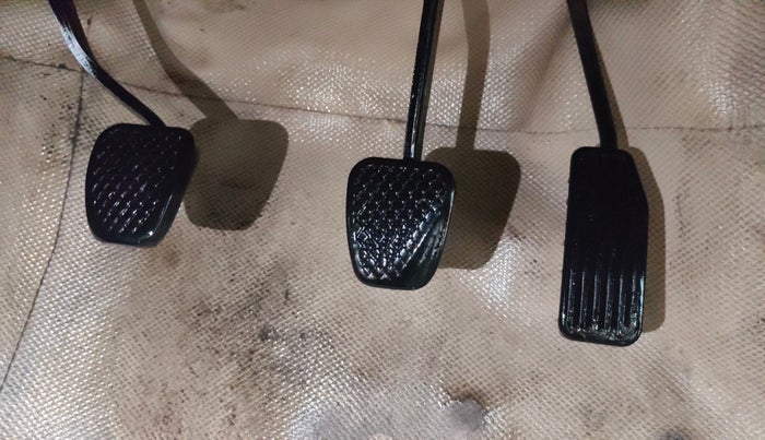 2014 Honda Amaze 1.2L I-VTEC SX, Petrol, Manual, 1,17,644 km, Pedals