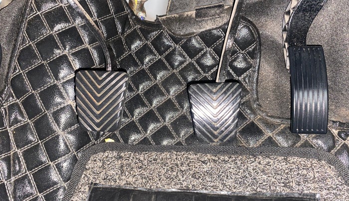 2023 KIA SONET HTK PLUS 1.2, Petrol, Manual, 44,168 km, Pedals