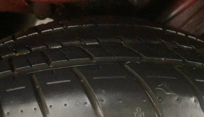 2016 Honda Brio S MT, Petrol, Manual, 30,897 km, Left Rear Tyre Tread