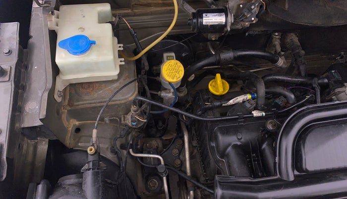 2017 Renault Kwid RXT 0.8, Petrol, Manual, 99,918 km, Engine View - Right