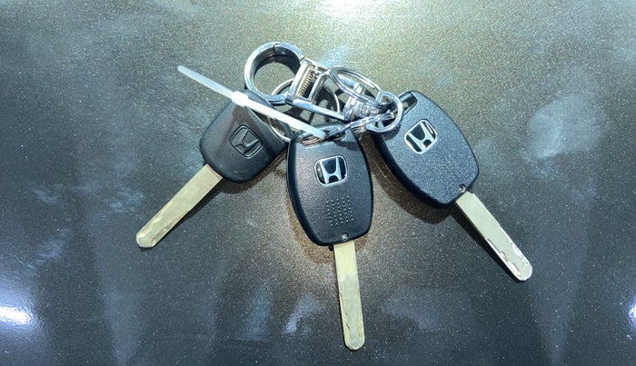 2015 Honda Amaze 1.2L I-VTEC S, Petrol, Manual, 36,909 km, Key Close Up