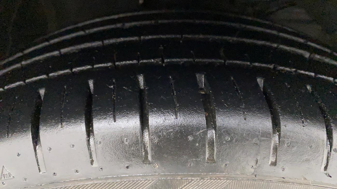 2020 Maruti Baleno ZETA PETROL 1.2, Petrol, Manual, 14,813 km, Right Front Tyre Tread