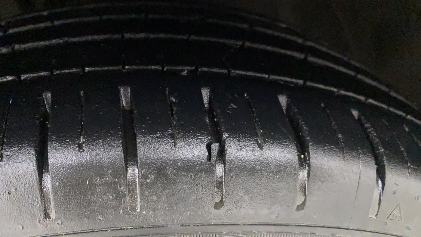 2020 Maruti Baleno ZETA PETROL 1.2, Petrol, Manual, 14,813 km, Left Front Tyre Tread