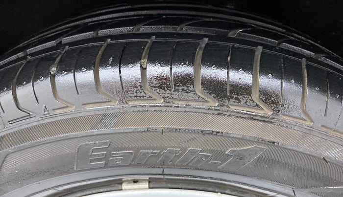 2013 Ford Ecosport 1.5 TREND TDCI, Diesel, Manual, 65,556 km, Left Rear Tyre Tread