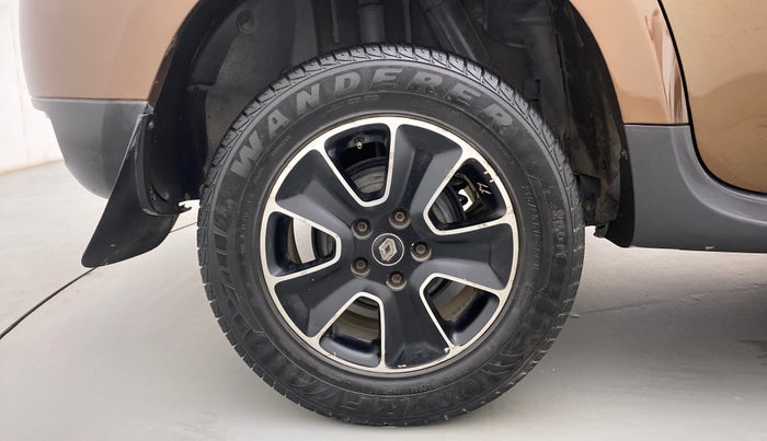 2018 Renault Duster 85 PS RXS MT DIESEL, Diesel, Manual, 72,877 km, Right Rear Wheel