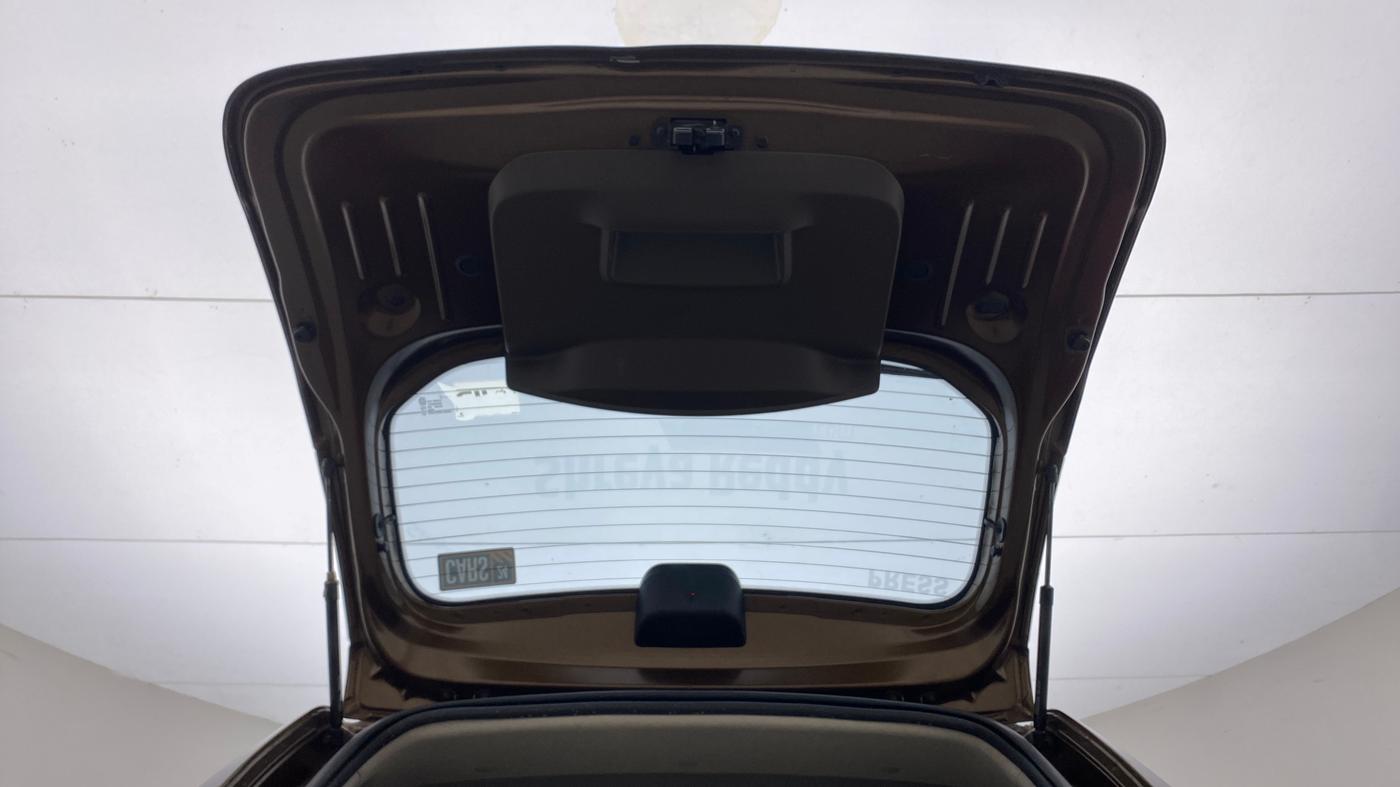 2018 Renault Duster 85 PS RXS MT DIESEL, Diesel, Manual, 72,877 km, Boot Door Open