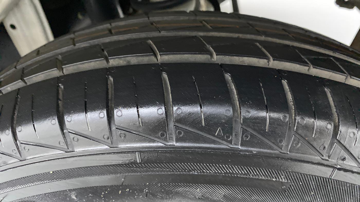 2020 Maruti Alto VXI, Petrol, Manual, 5,044 km, Left Rear Tyre Tread