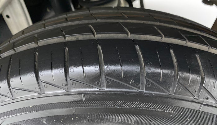 2020 Maruti Alto VXI, Petrol, Manual, 5,044 km, Left Rear Tyre Tread