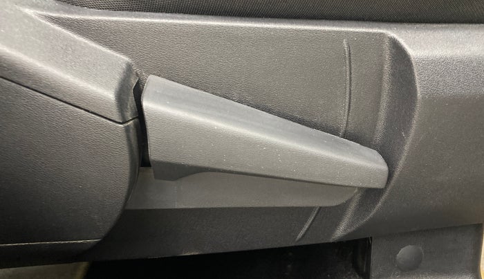 2022 Renault Kiger RXZ TURBO CVT, Petrol, Automatic, 36,227 km, Driver Side Adjustment Panel