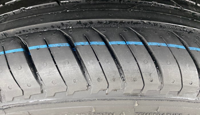 2022 Renault Kiger RXZ TURBO CVT, Petrol, Automatic, 36,227 km, Right Rear Tyre Tread