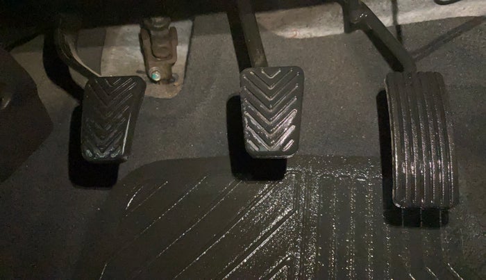 2017 Hyundai Eon ERA +, Petrol, Manual, 40,052 km, Pedals