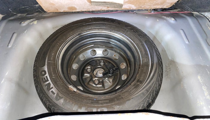 2017 Hyundai Eon ERA +, Petrol, Manual, 40,052 km, Spare Tyre