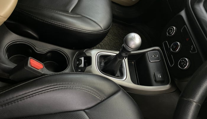 2018 Jeep Compass LONGITUDE (O) 2.0 DIESEL, Diesel, Manual, 53,209 km, Gear Lever