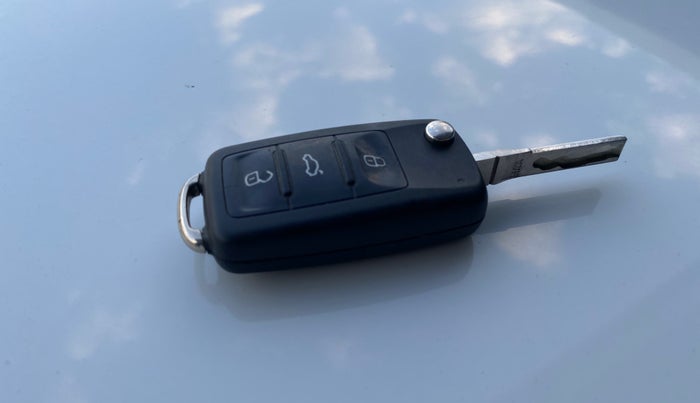 2020 Volkswagen Polo HIGHLINE PLUS 1.0, Petrol, Manual, 43,632 km, Key Close Up