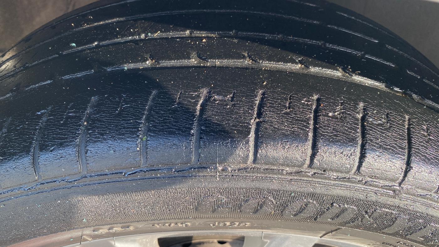 2020 Volkswagen Polo HIGHLINE PLUS 1.0, Petrol, Manual, 43,761 km, Right Front Tyre Tread