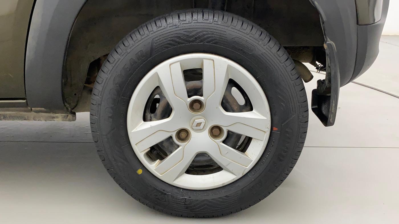 2018 Renault Kwid RXT 1.0 AMT (O), Petrol, Automatic, 68,942 km, Left Rear Wheel