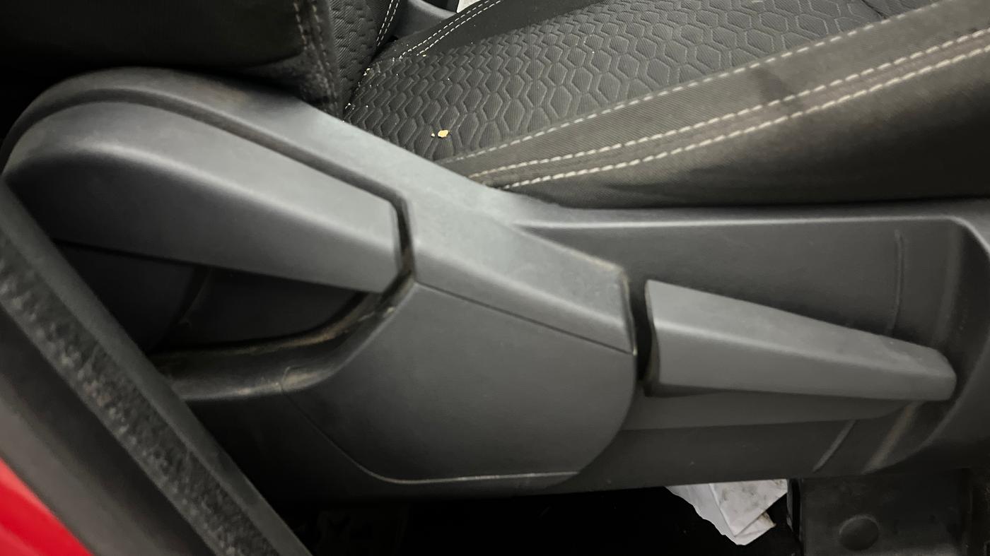 2021 Renault Kiger RXZ TURBO CVT, Petrol, Automatic, 46,473 km, Driver Side Adjustment Panel