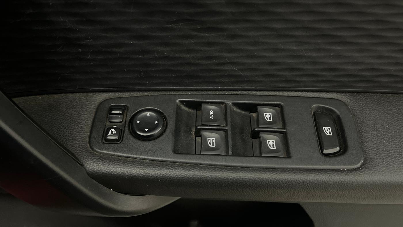 2021 Renault Kiger RXZ TURBO CVT, Petrol, Automatic, 46,473 km, Driver Side Door Panels Control